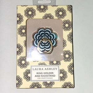 Maura Ashley ring holder & kickstand new